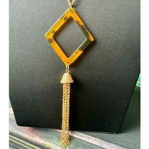 Vintage Rhombus Tortoise shell tassel pendant in Gold chain, Unmarked